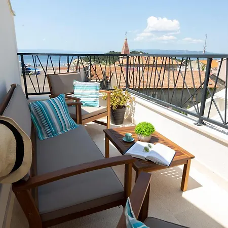 The Jazz Apartment, Old Town Located,free Parking Apartament Makarska
