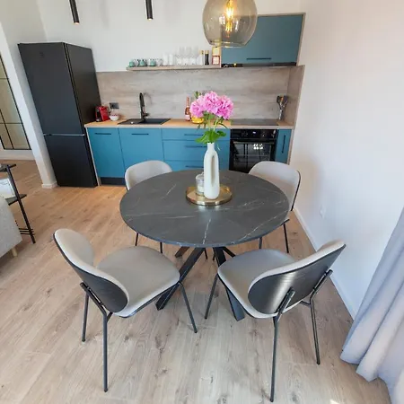 The Jazz Apartment, Old Town Located,free Parking Apartament